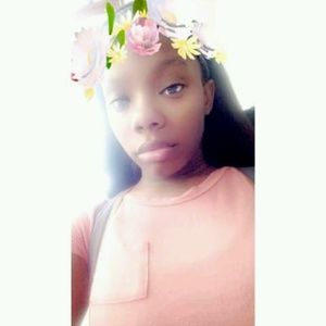 Meet your Posher, Keemya